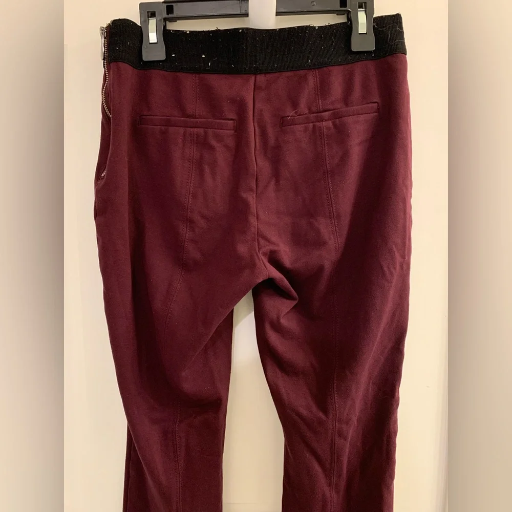 WHITE HOUSE BLACK MARKET • Stretchy Skinny Pants